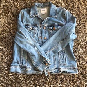 Old Navy women’s jean jacket
